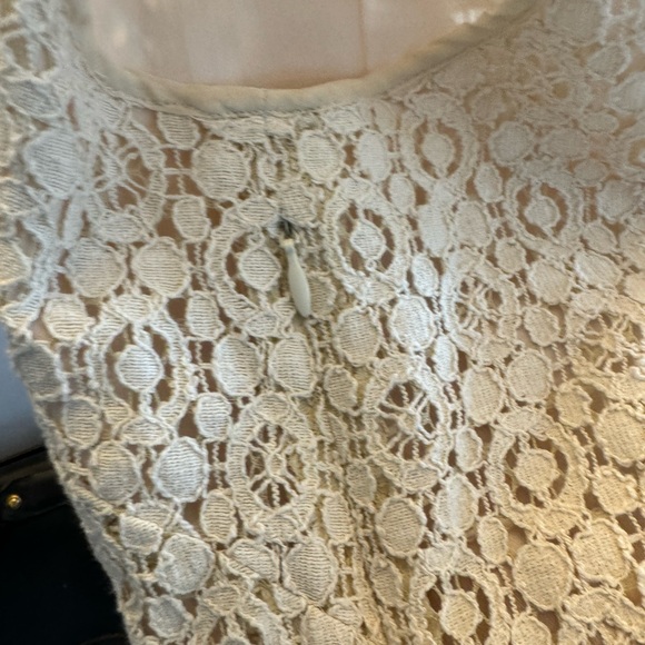 J. Crew ivory lined lace overly tank EUC size 10 - Picture 4 of 5